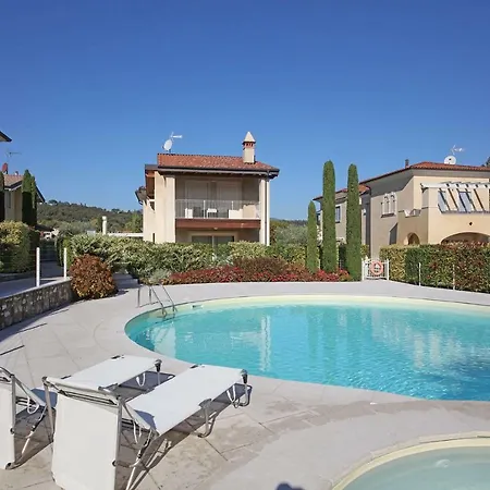 Apartment Il Balcone Della Romantica Manerba del Garda